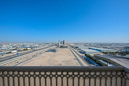 3 Bedrooms Apartment in Suburbia Tower 1