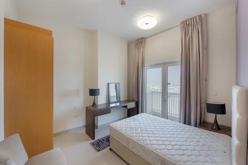 3 Bedrooms Apartment in Suburbia Tower 1