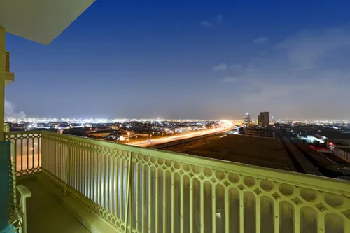 3 Bedrooms Apartment in Suburbia Tower 1