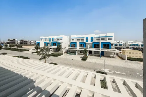 5 Bedrooms Townhouse in Santorini 1