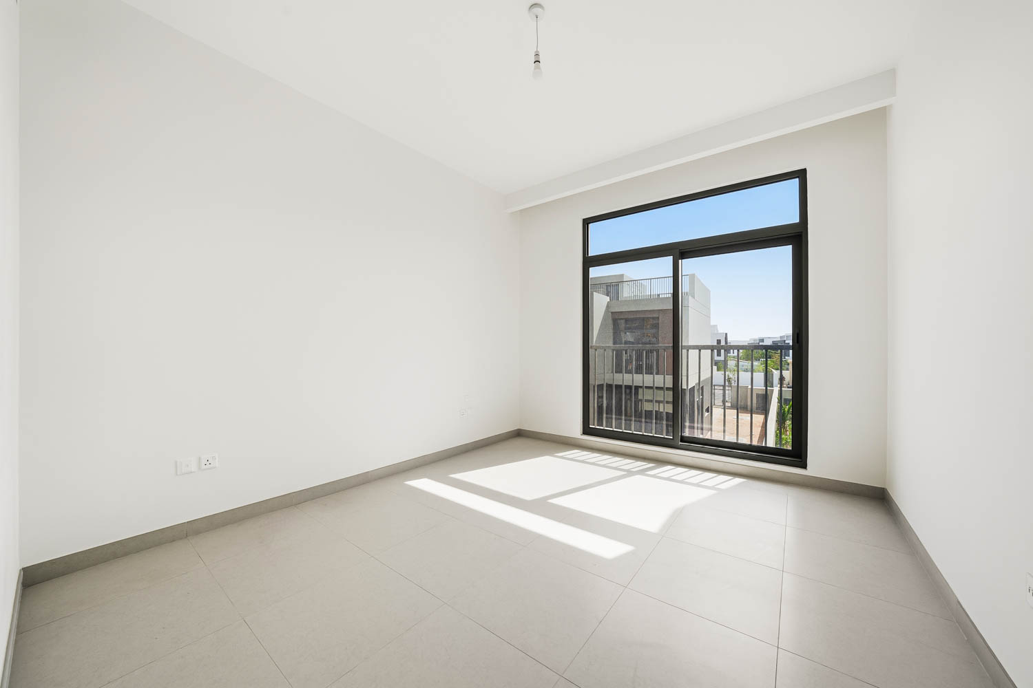 4 Bedrooms Townhouse in The Pulse Beachfront 2