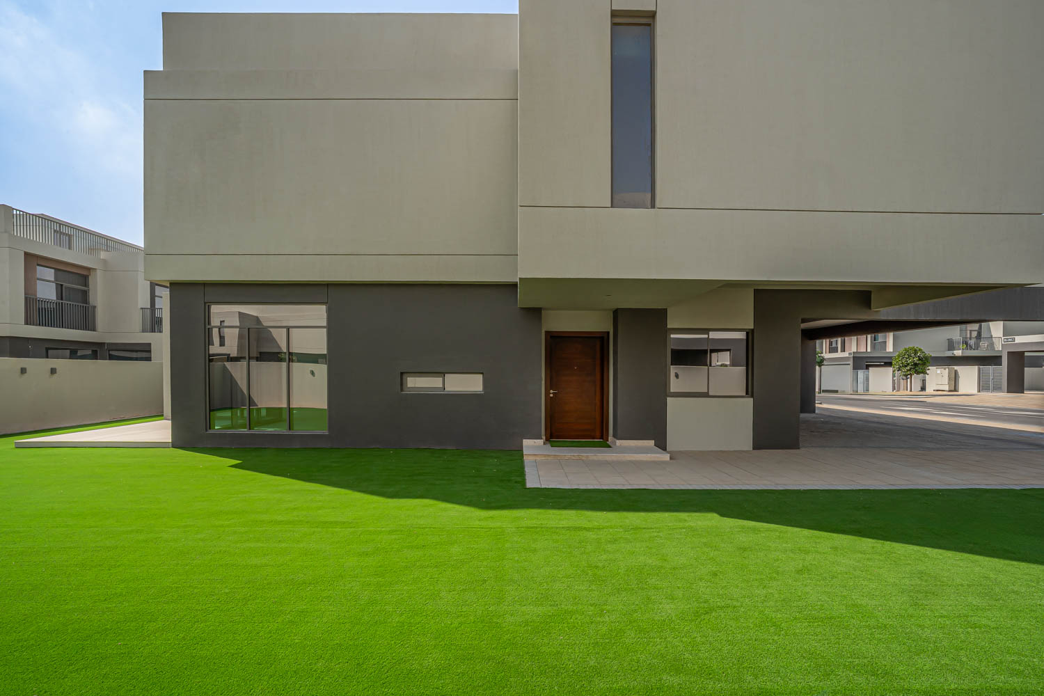 4 Bedrooms Townhouse in The Pulse Beachfront 2