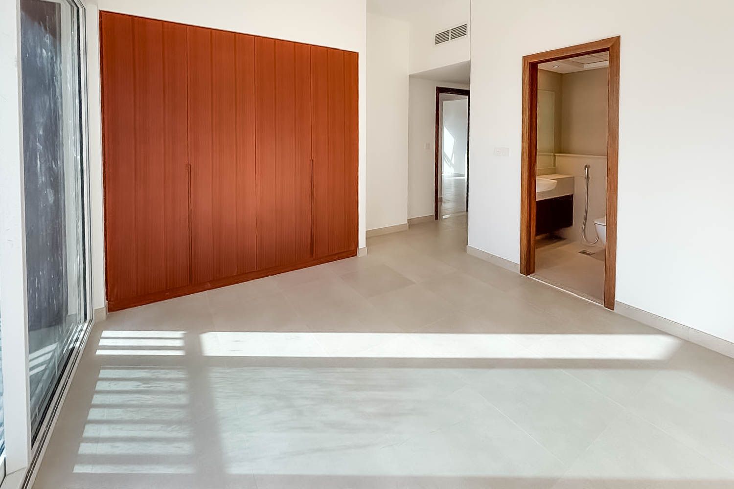 2 Bedrooms Apartment in MAG 555