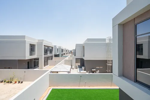 4 Bedrooms Townhouse in The Pulse Beachfront