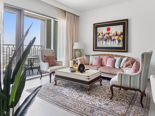 2 Bedrooms Apartment in Downtown Views II Tower 1