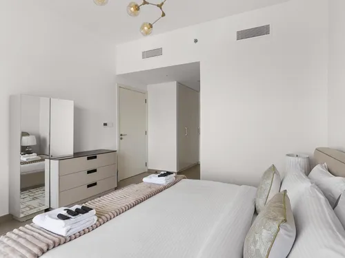 2 Bedrooms Apartment in Downtown Views II Tower 1