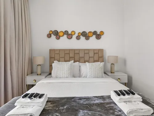 2 Bedrooms Apartment in Downtown Views II Tower 1