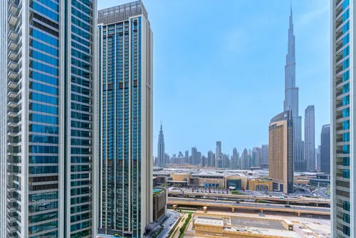 3 Bedrooms Apartment in Downtown Views II Tower 2