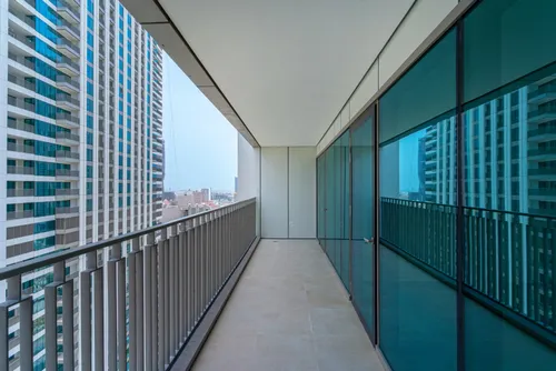 3 Bedrooms Apartment in Downtown Views II Tower 2