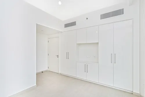 3 Bedrooms Apartment in Downtown Views II Tower 2