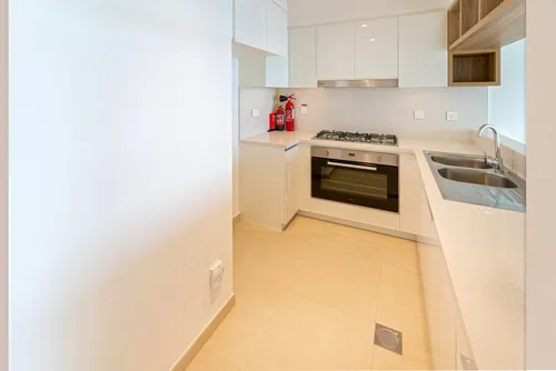 3 Bedrooms Apartment in Downtown Views II Tower 2