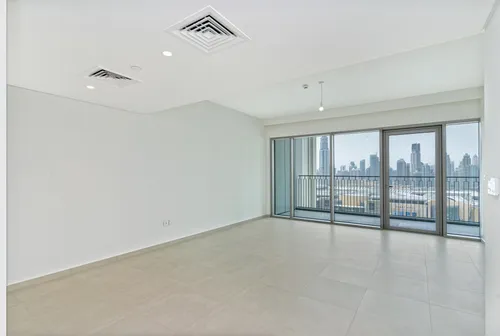 3 Bedrooms Apartment in Downtown Views II Tower 2