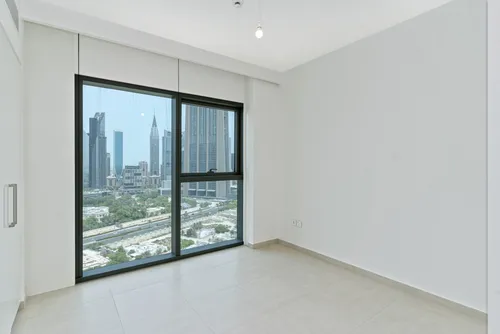 3 Bedrooms Apartment in Downtown Views II Tower 2