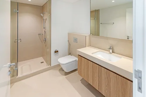 3 Bedrooms Apartment in Downtown Views II Tower 2