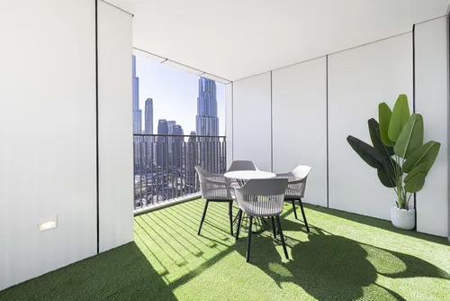 3 Bedrooms Apartment in Downtown Views II Tower 2