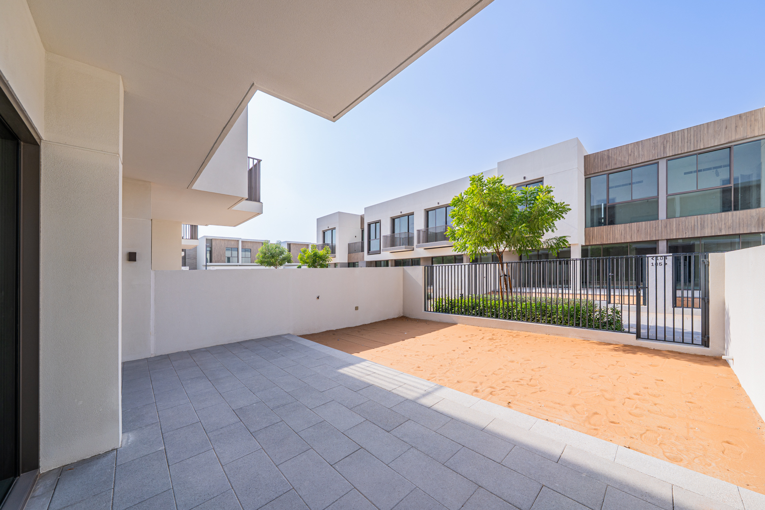 3 Bedrooms Townhouse in Orania