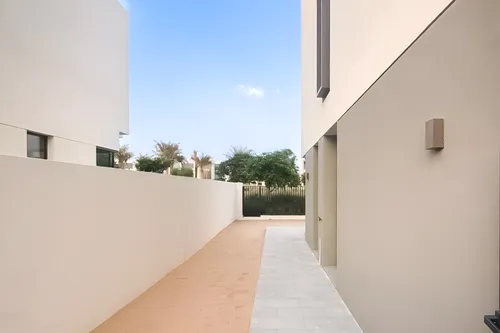 4 Bedrooms Townhouse in Orania