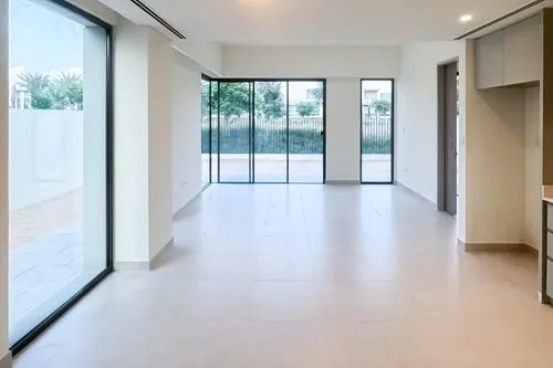 4 Bedrooms Townhouse in Orania