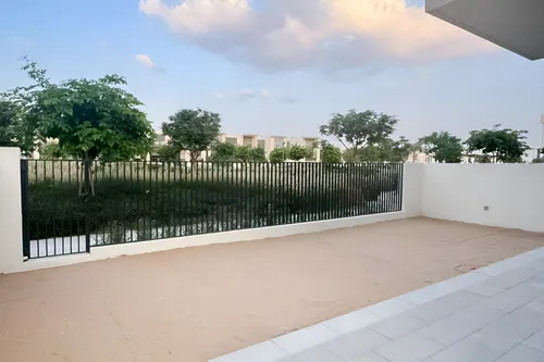 4 Bedrooms Townhouse in Orania