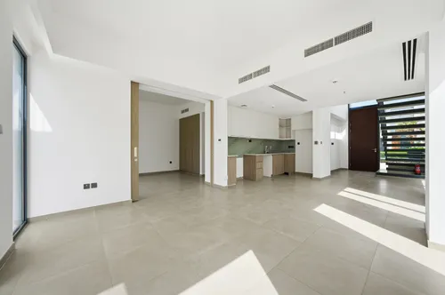 4 Bedrooms Townhouse in Eden