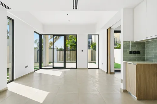 4 Bedrooms Townhouse in Eden