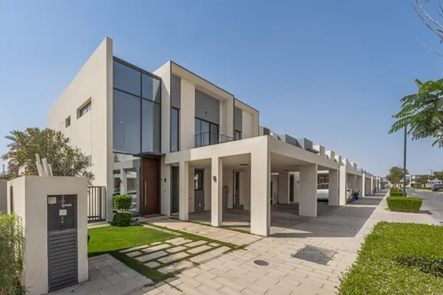 4 Bedrooms Townhouse in Eden