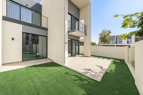 4 Bedrooms Townhouse in Eden