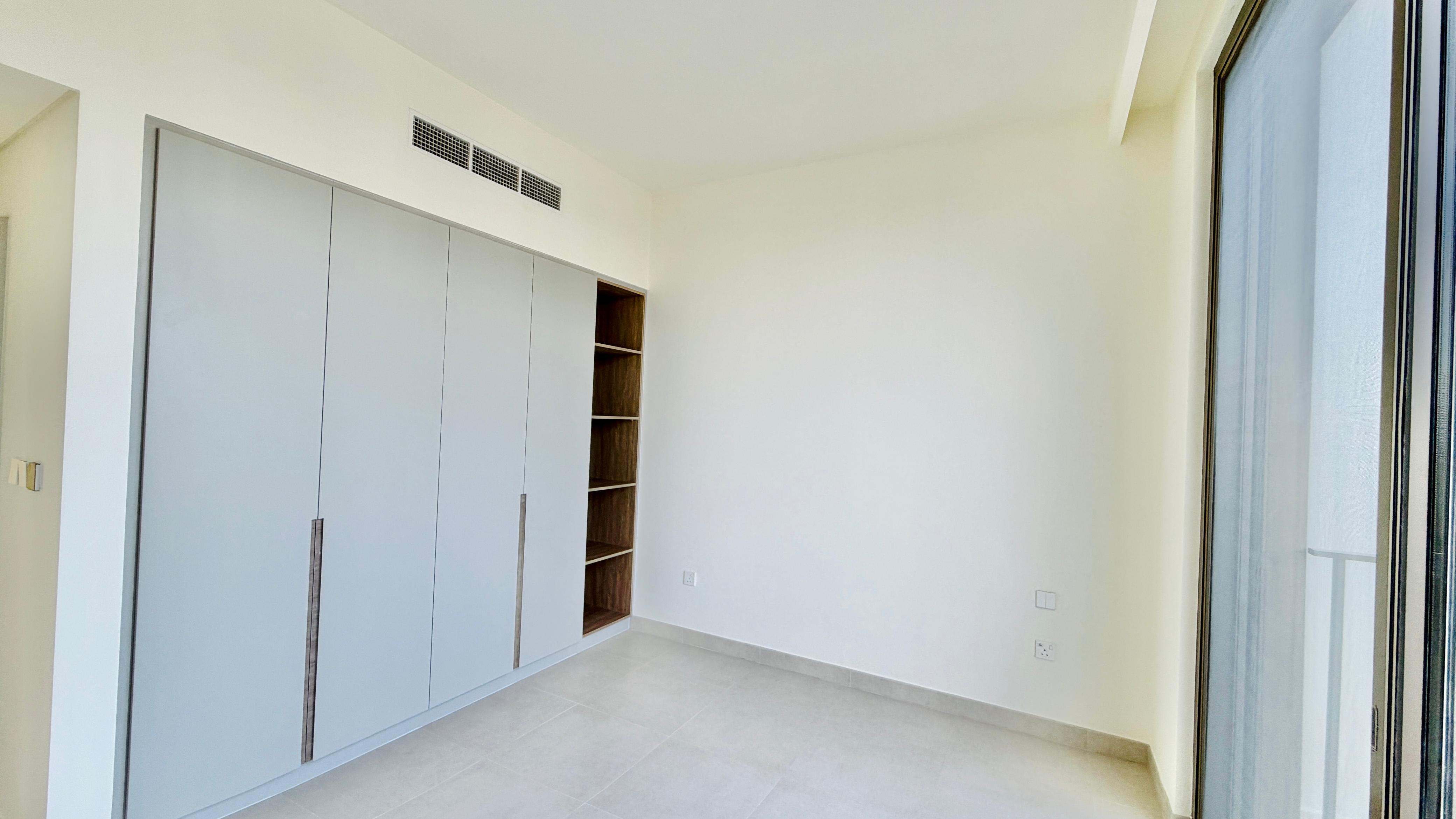 3 Bedrooms Villa in Orania