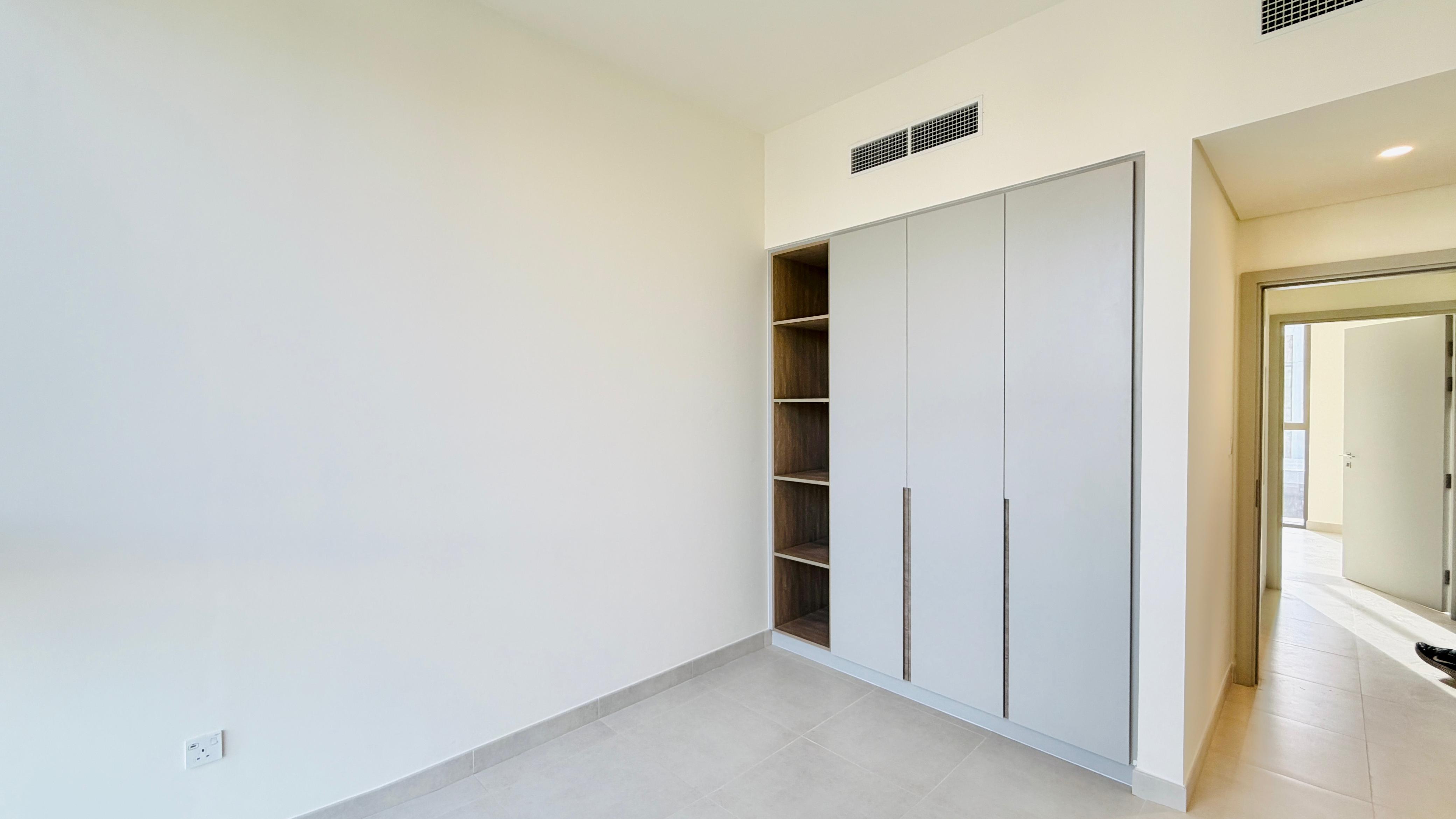 3 Bedrooms Villa in Orania