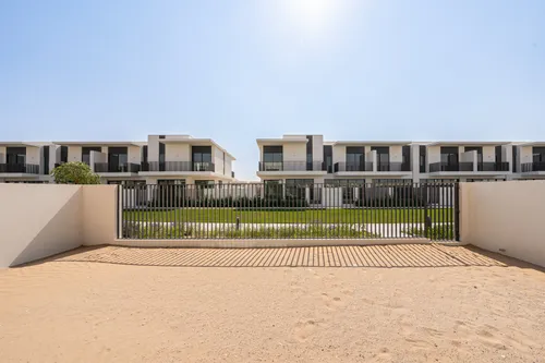 4 Bedrooms Townhouse in Orania