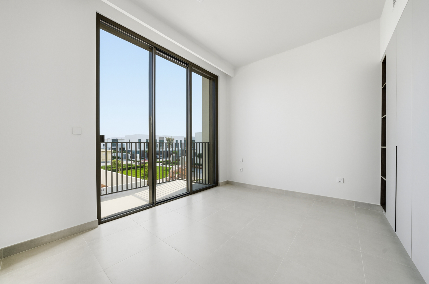 4 Bedrooms Townhouse in Orania