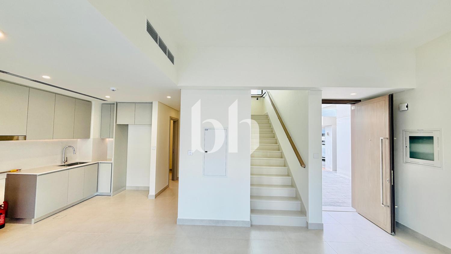 Brand new | Corner kitchen | Close to park