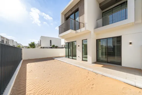 4 Bedrooms Townhouse in Orania