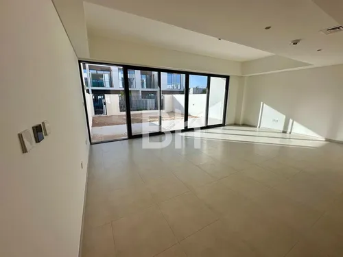 3 Bedrooms Villa in Talia