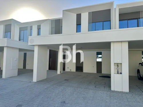 Vacant | Brand New | Near Pool | Great Location