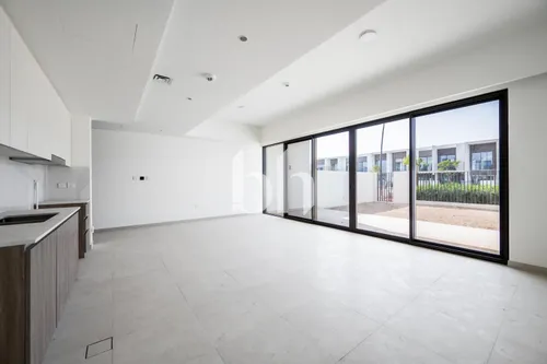 Corner Unit | Rented | Single Row