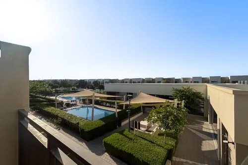 3 Bedrooms Townhouse in Parkside 1