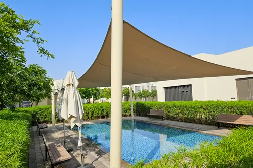 3 Bedrooms Townhouse in Parkside 1