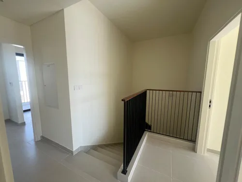 3 Bedrooms Townhouse in Greenview