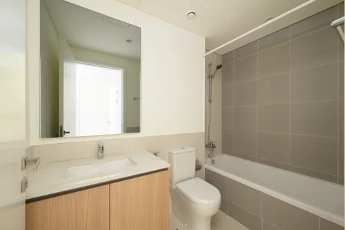 3 Bedrooms Villa in Parkside 2