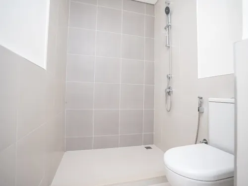 4 Bedrooms Townhouse in Parkside 2