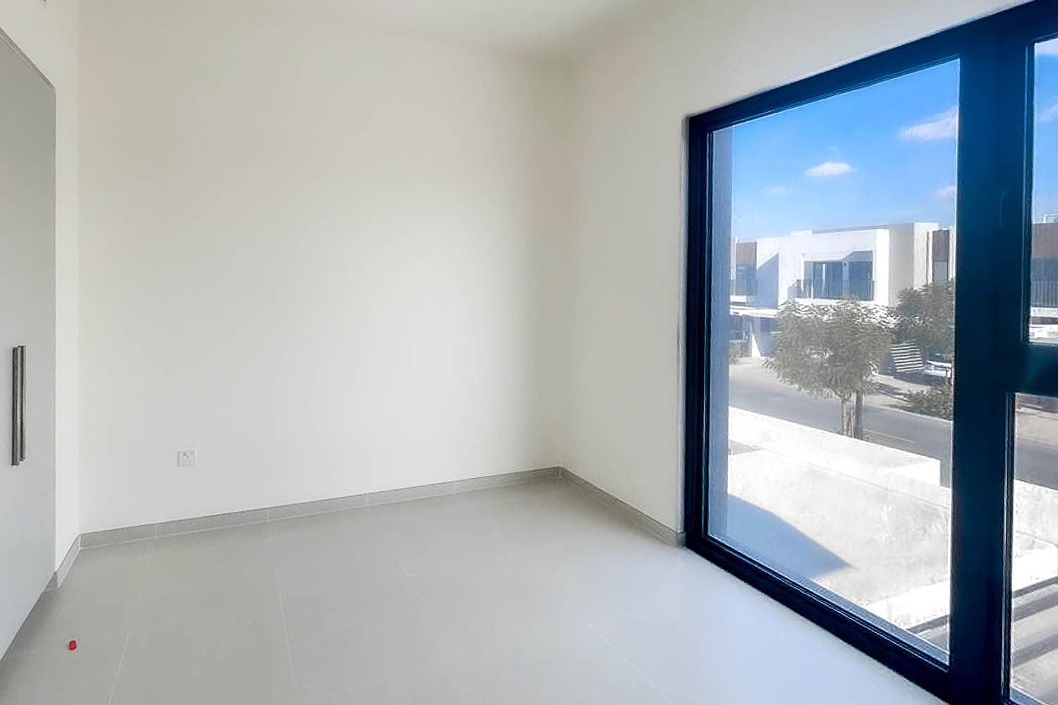 4 Bedrooms Townhouse in Greenviews 2