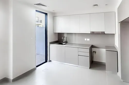 3 Bedrooms Townhouse in Greenview