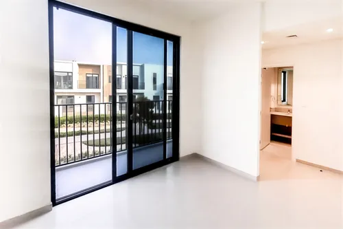 3 Bedrooms Townhouse in Greenview