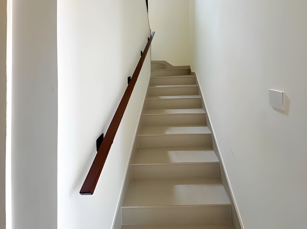 4 Bedrooms Townhouse in Greenview