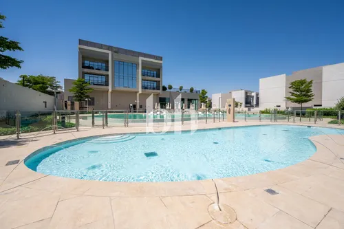 Corner Villa | 5 Bed Plus Maid Room |Move In Ready