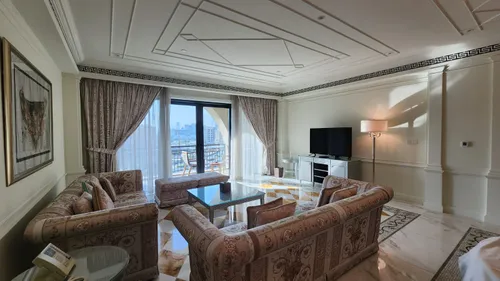 3 Bedrooms Apartment in Palazzo Versace