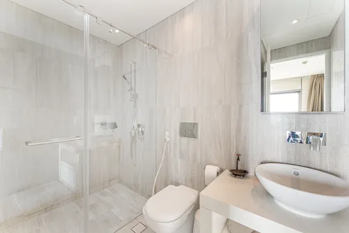 3 Bedrooms Apartment in D1 Tower