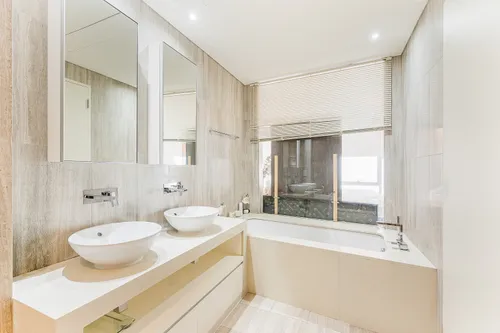 3 Bedrooms Apartment in D1 Tower
