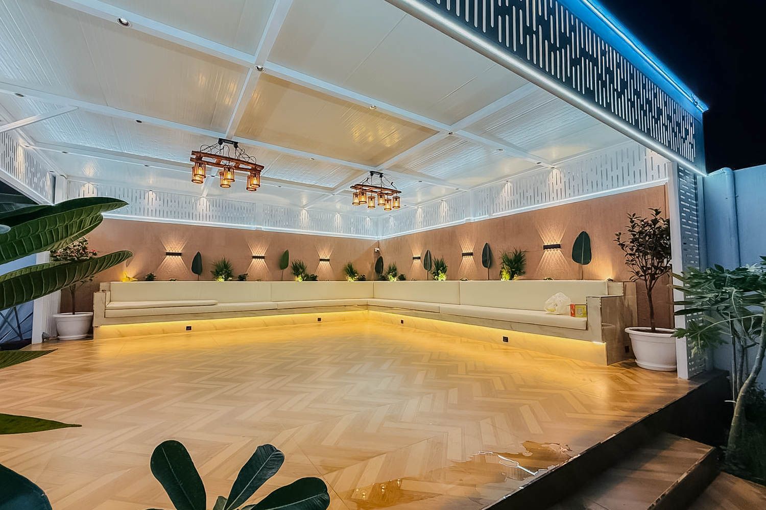 7 Bedrooms Villa in Nad Al Sheba Gardens 1